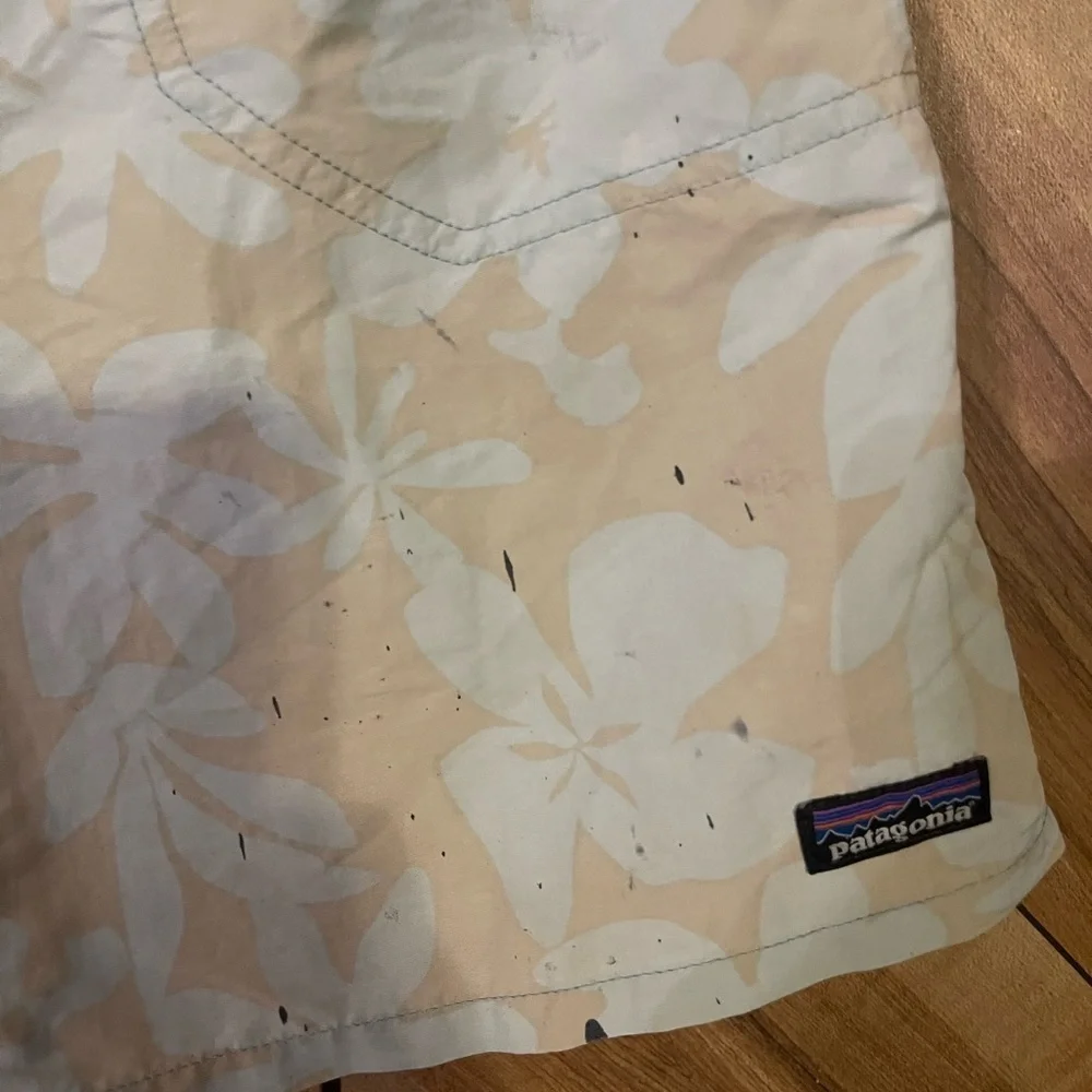 Patagonia Boys XL Floral Swim Shorts Flawed